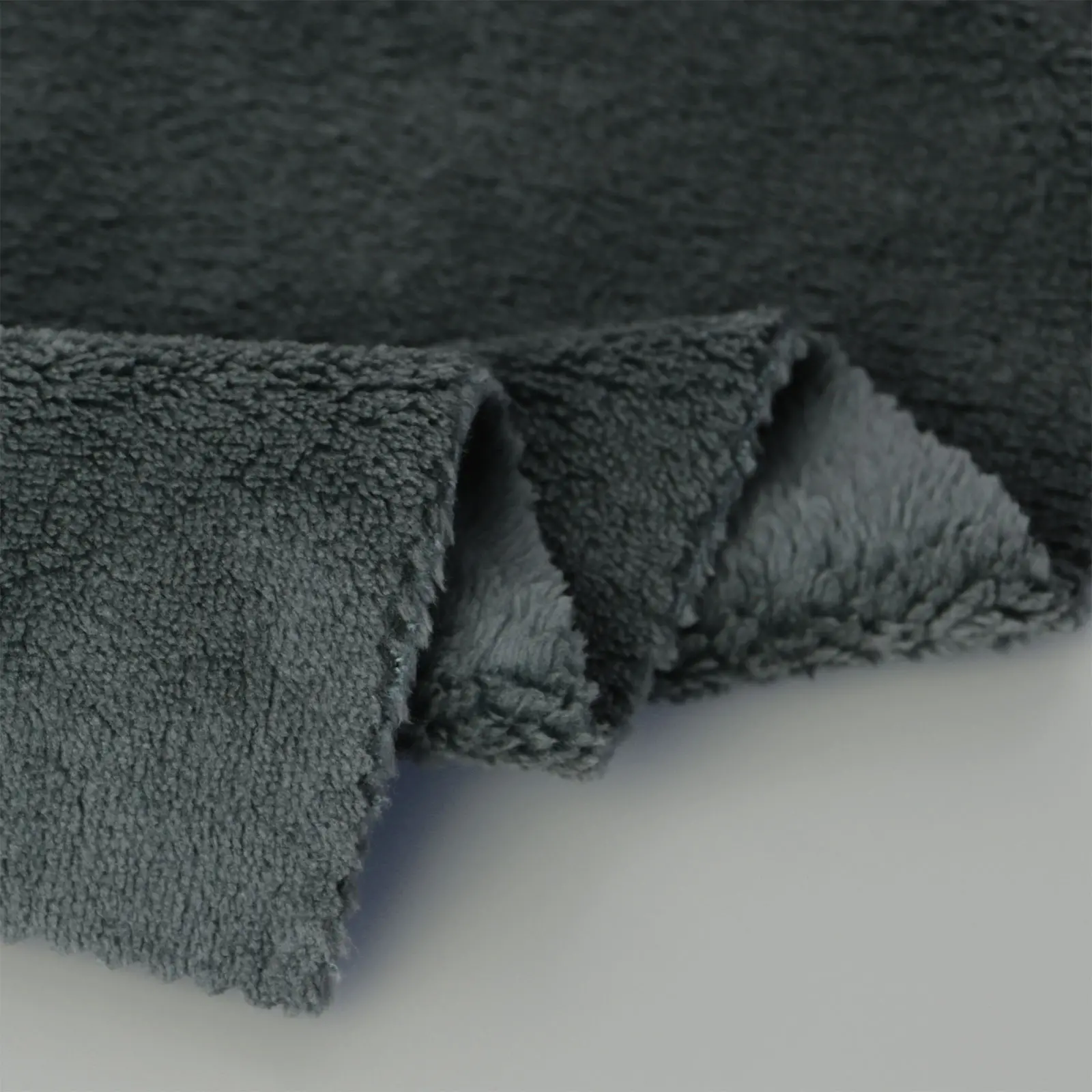 Antistatic 2 Side Brushed Solid Luxurious Smooth Soft Flannel Fabric -  China 100% Polyester and Soft and Plush price