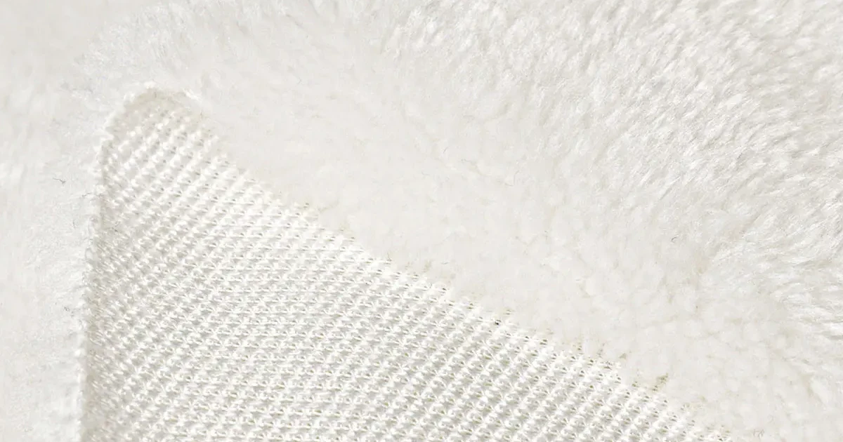 White Poly Boa Plush Fabric T426S0433N62 White Poly Boa Plush Fabric T426S0433N62