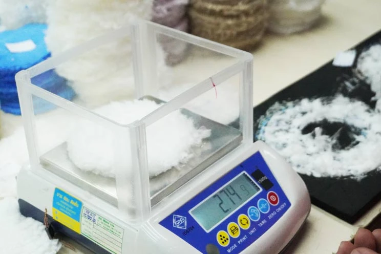 How to choose the right polyester fabric for projects ? Polyester fabric's weight